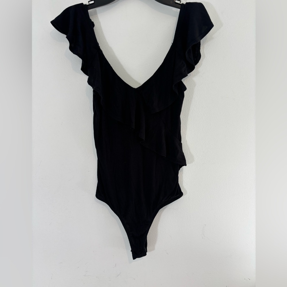 Ambiance Size Small Black Ruffled Ribbed Body Suit Casual VNeck